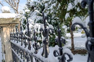 Zaun mit Schnee Zaun deutschlandweit montage